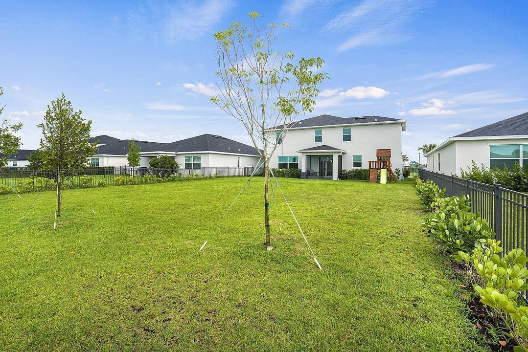 12273-SW-Roma-Cir-HigMedia-063-1280