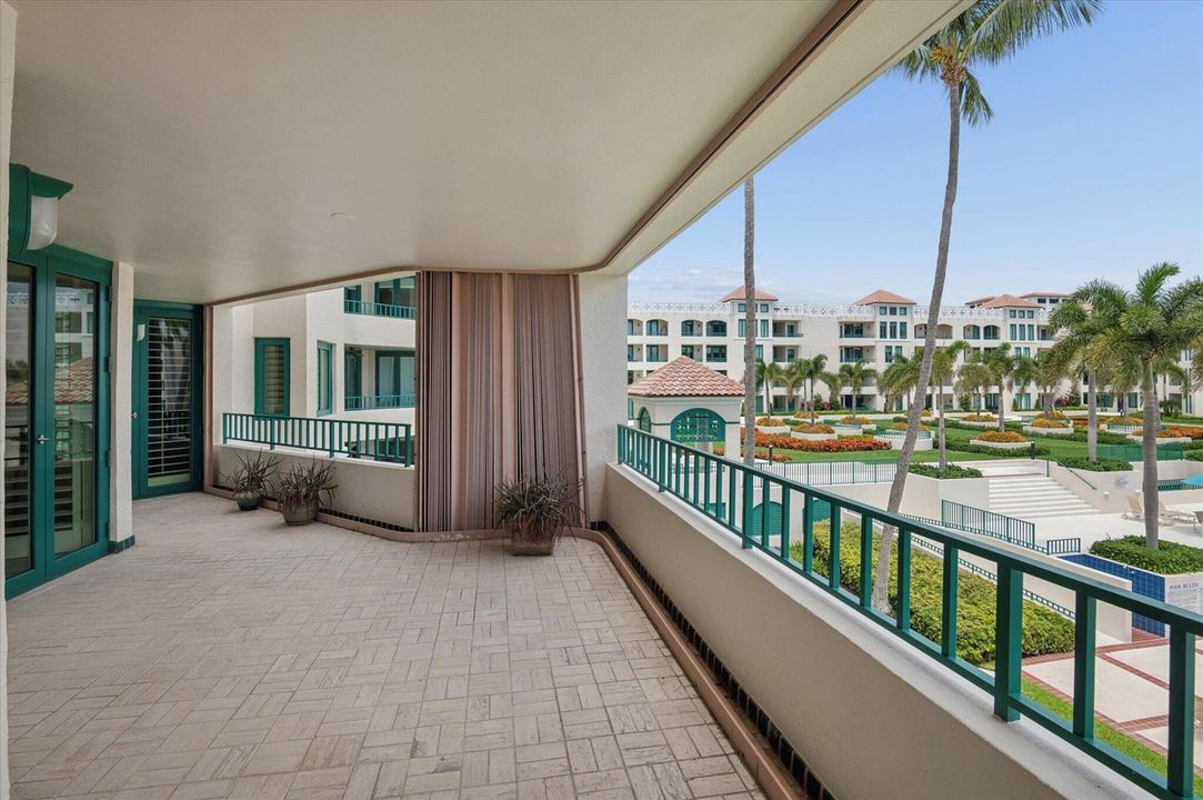 Large Balcony