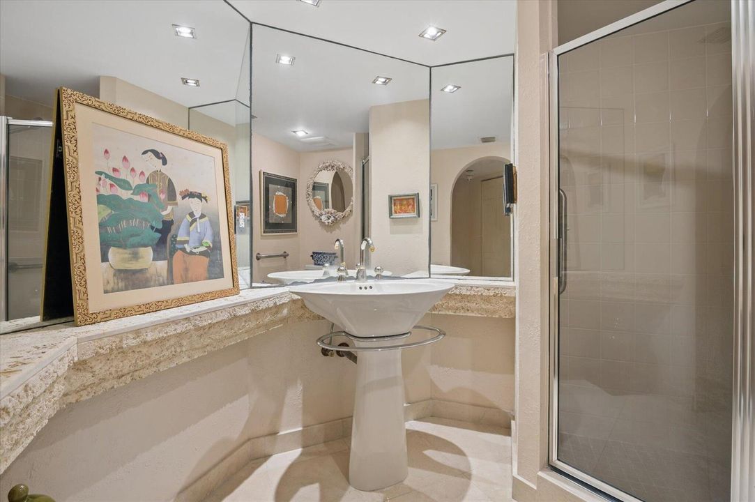 2nd Bathroom