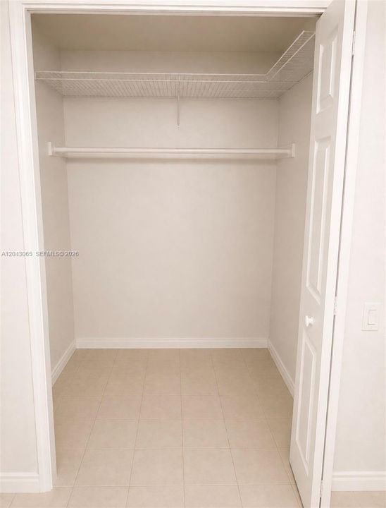 For Rent: $2,400 (3 beds, 2 baths, 1119 Square Feet)