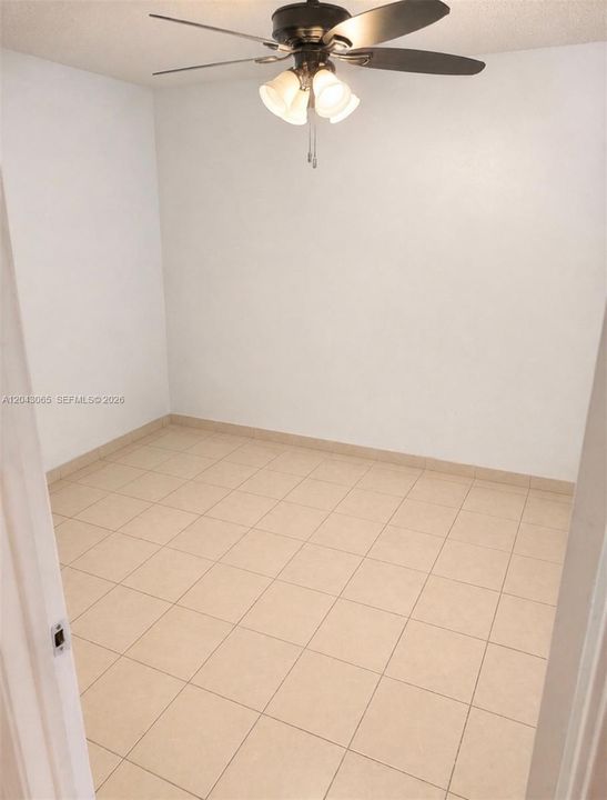 For Rent: $2,400 (3 beds, 2 baths, 1119 Square Feet)