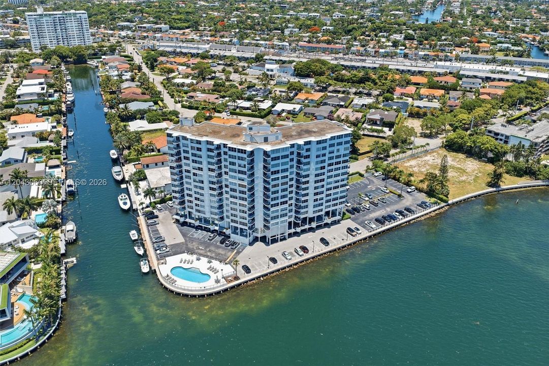 En Venta: $359,000 (2 camas, 2 baños, 1181 Pies cuadrados)