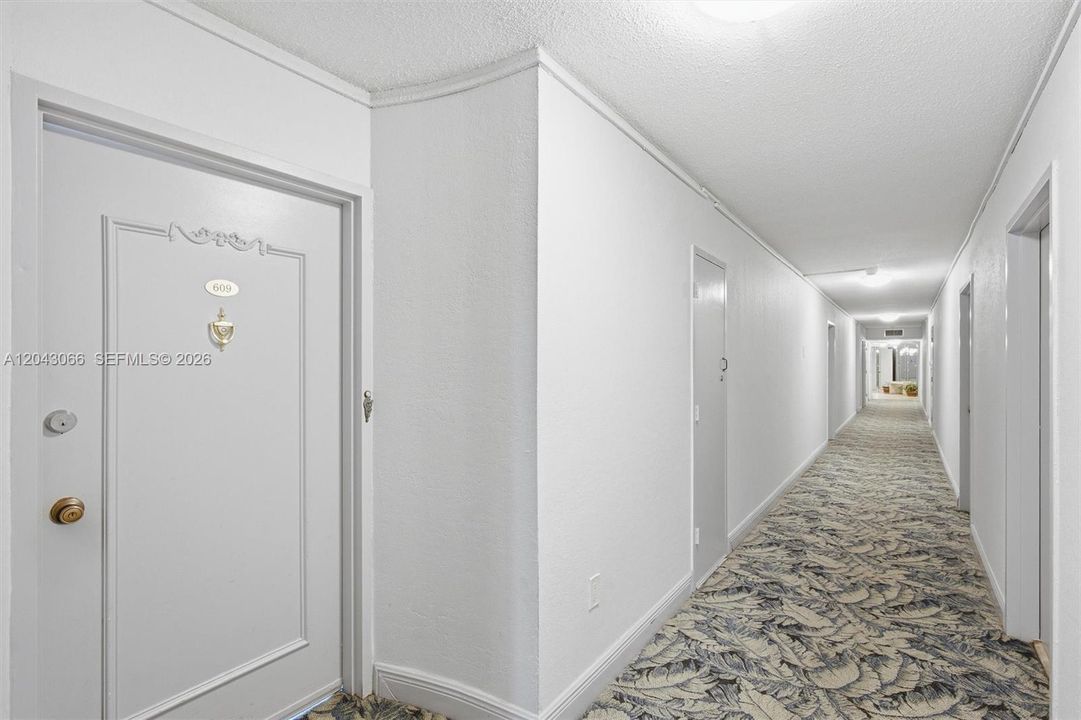 En Venta: $359,000 (2 camas, 2 baños, 1181 Pies cuadrados)