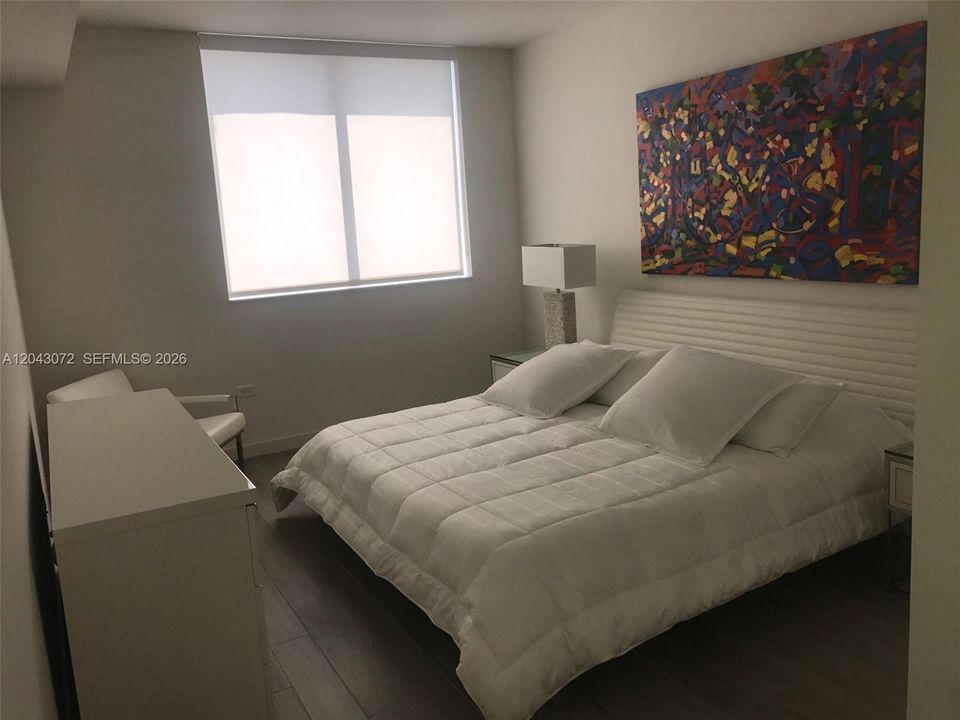 For Rent: $4,550 (2 beds, 2 baths, 1369 Square Feet)
