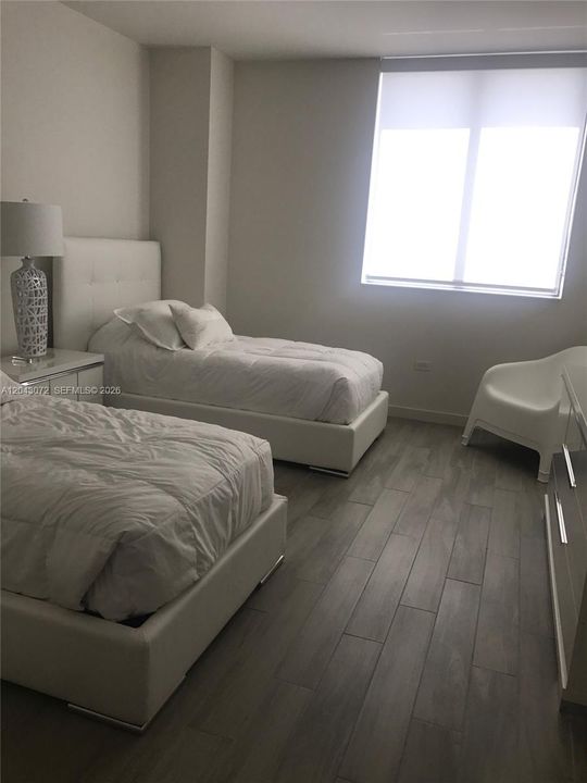 For Rent: $4,550 (2 beds, 2 baths, 1369 Square Feet)
