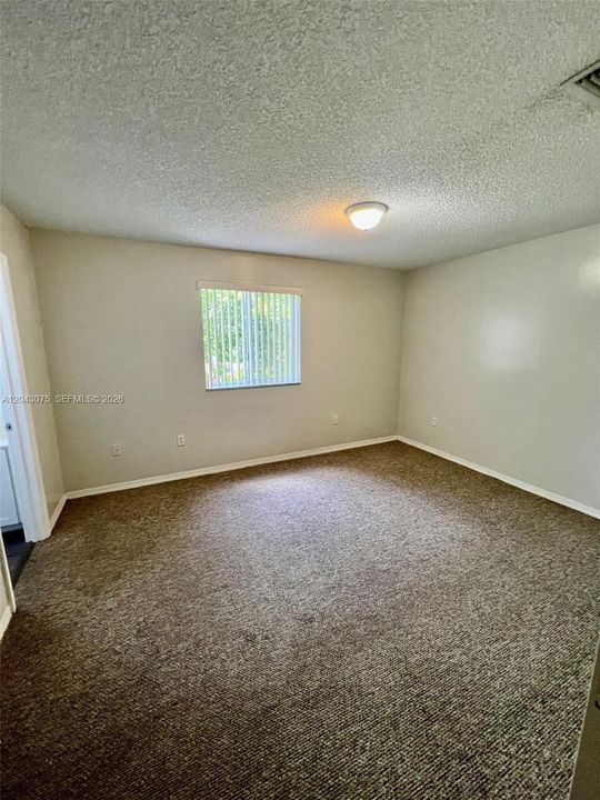 For Rent: $3,250 (4 beds, 3 baths, 1590 Square Feet)