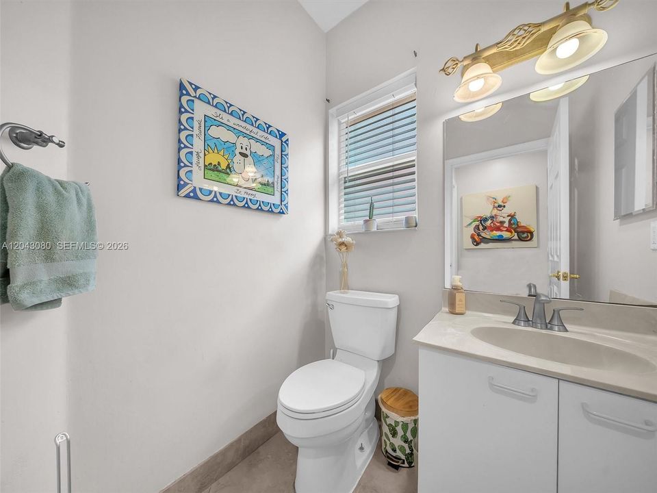 For Sale: $750,000 (4 beds, 2 baths, 2874 Square Feet)