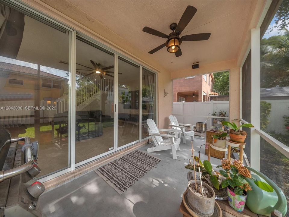 For Sale: $750,000 (4 beds, 2 baths, 2874 Square Feet)