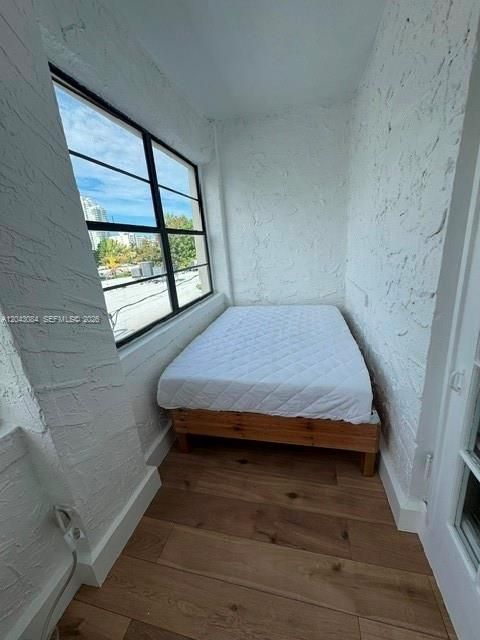 В аренду: $1,800 (0 спален, 1 ванн, 541 Квадратных фут)