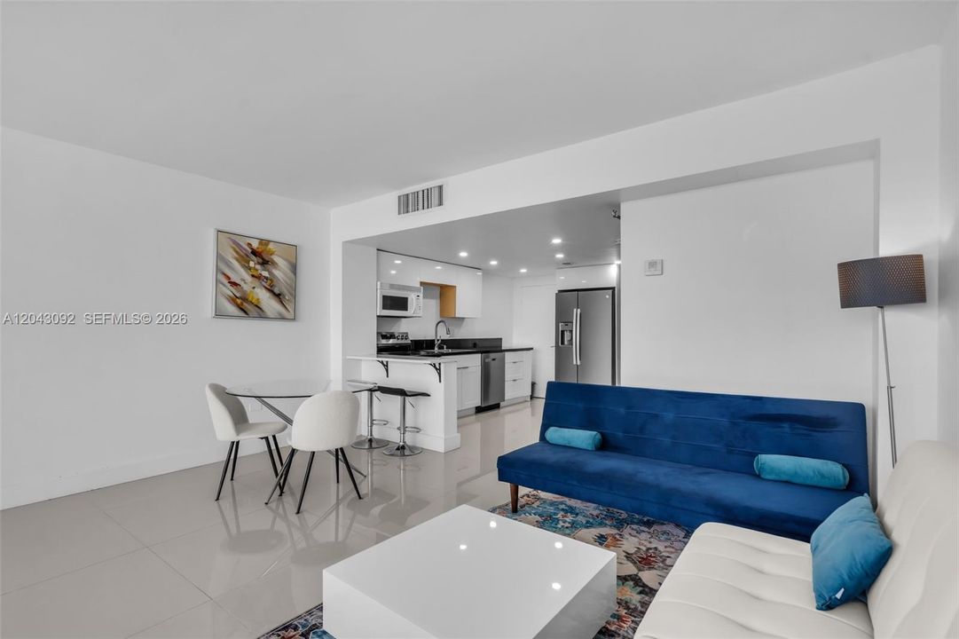 En Renta: $2,470 (0 camas, 1 baños, 580 Pies cuadrados)