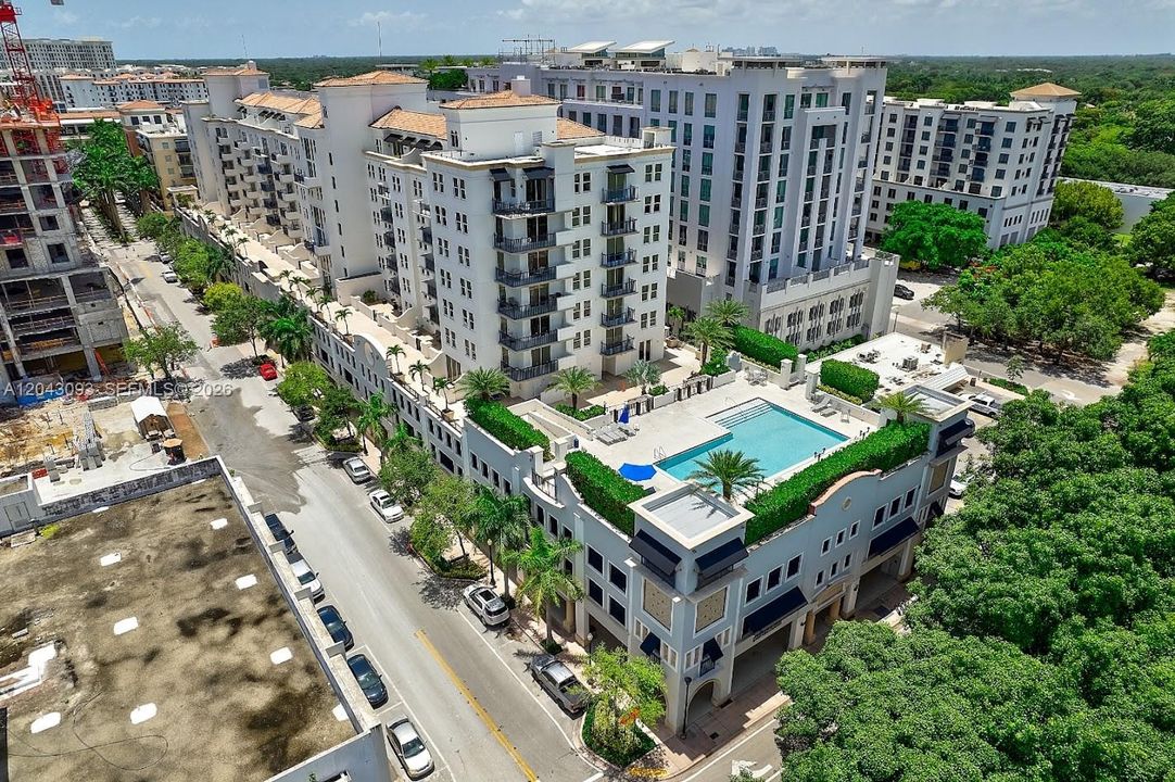 На продажу: $565,000 (2 спален, 2 ванн, 970 Квадратных фут)