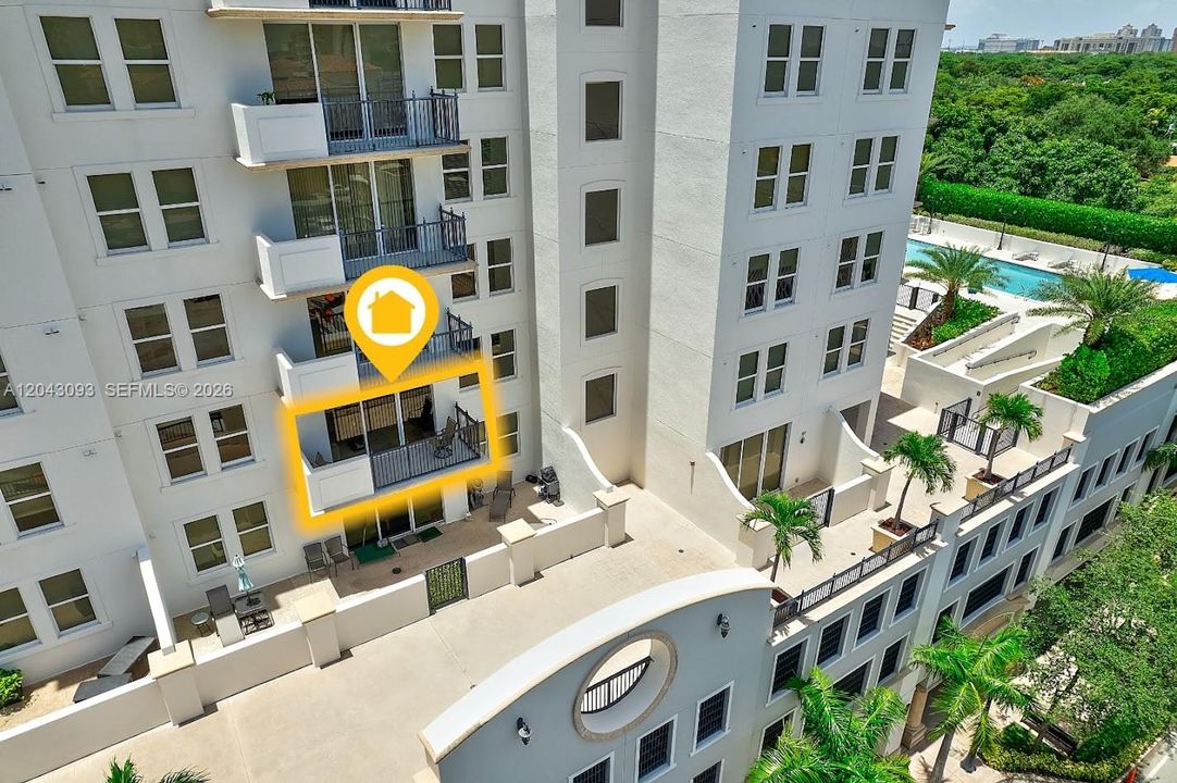 На продажу: $565,000 (2 спален, 2 ванн, 970 Квадратных фут)