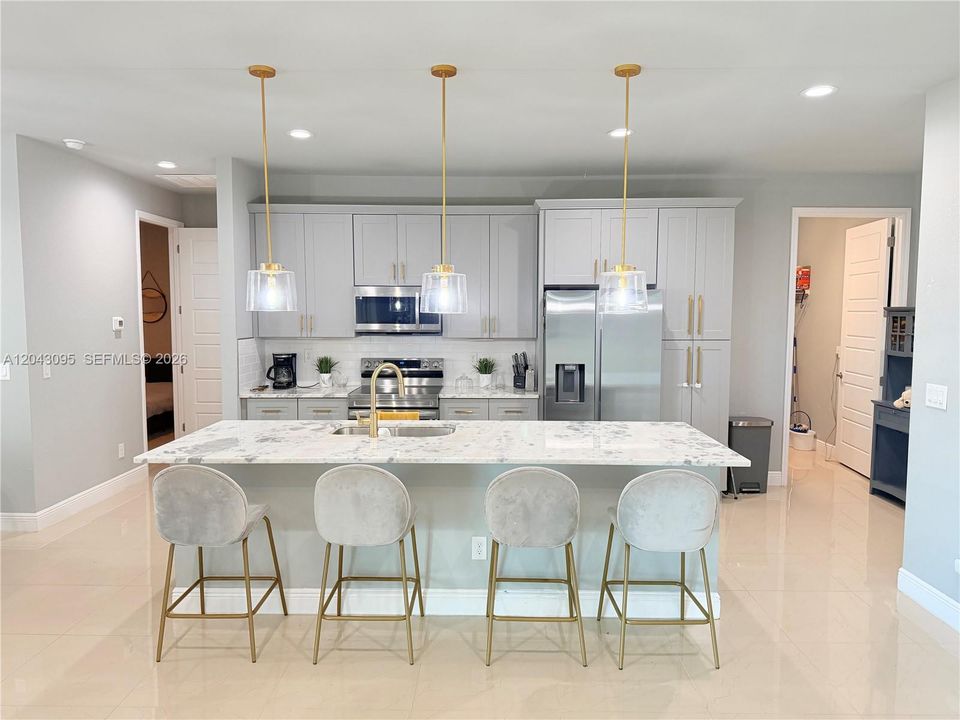 En Venta: $355,000 (3 camas, 2 baños, 0 Pies cuadrados)