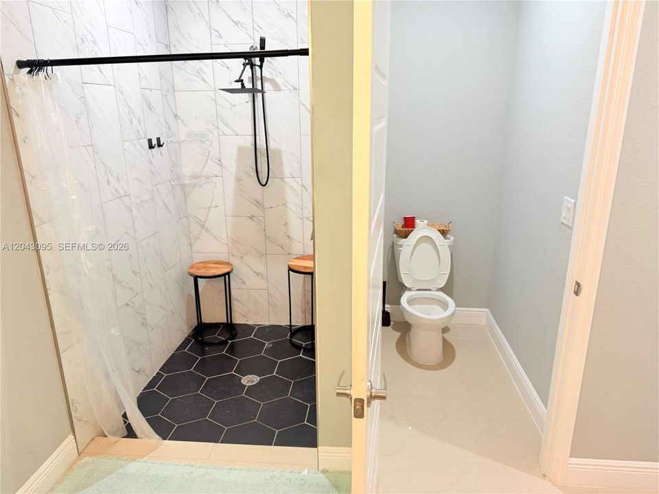 En Venta: $355,000 (3 camas, 2 baños, 0 Pies cuadrados)