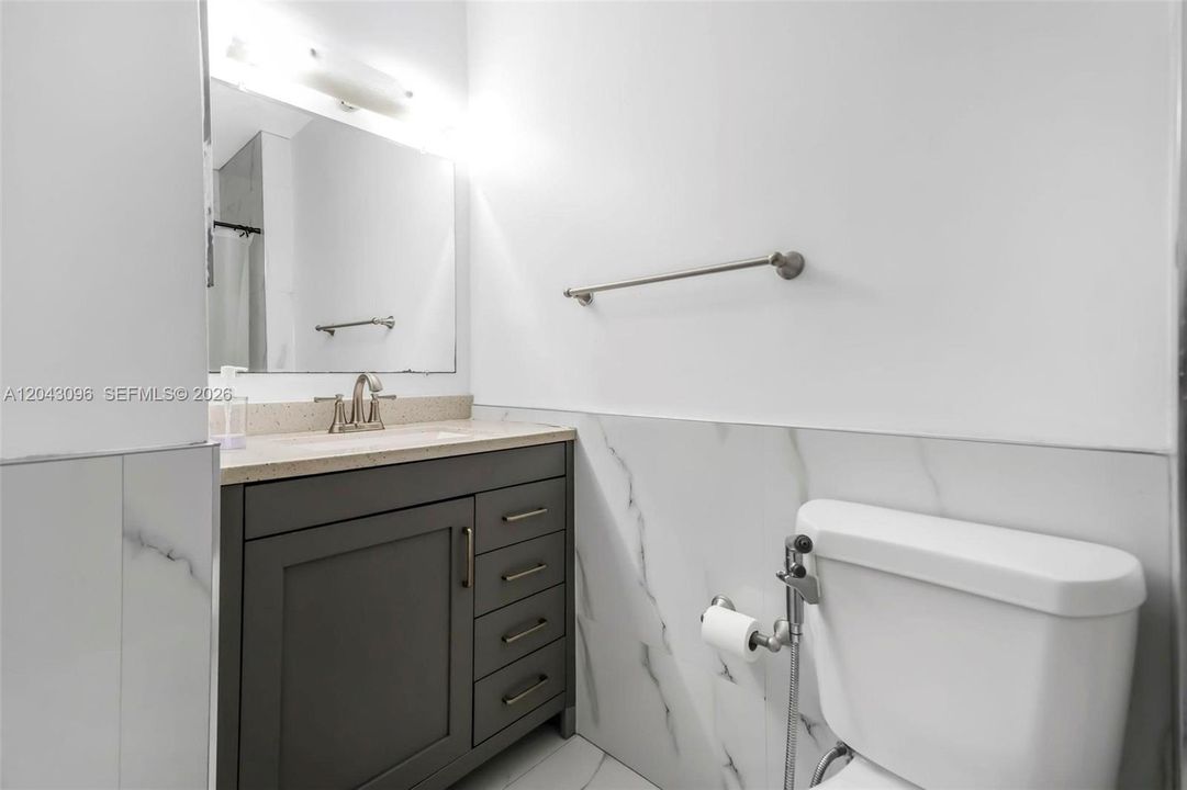 В аренду: $2,600 (3 спален, 2 ванн, 1865 Квадратных фут)