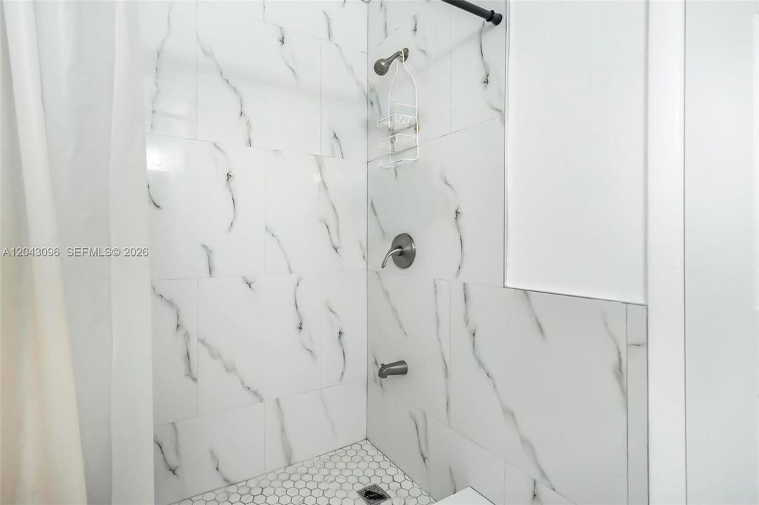 В аренду: $2,600 (3 спален, 2 ванн, 1865 Квадратных фут)