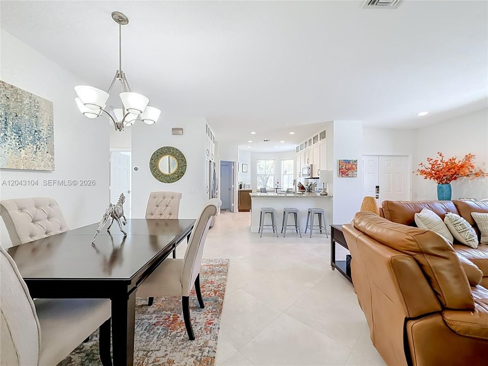 En Renta: $4,200 (3 camas, 2 baños, 1552 Pies cuadrados)