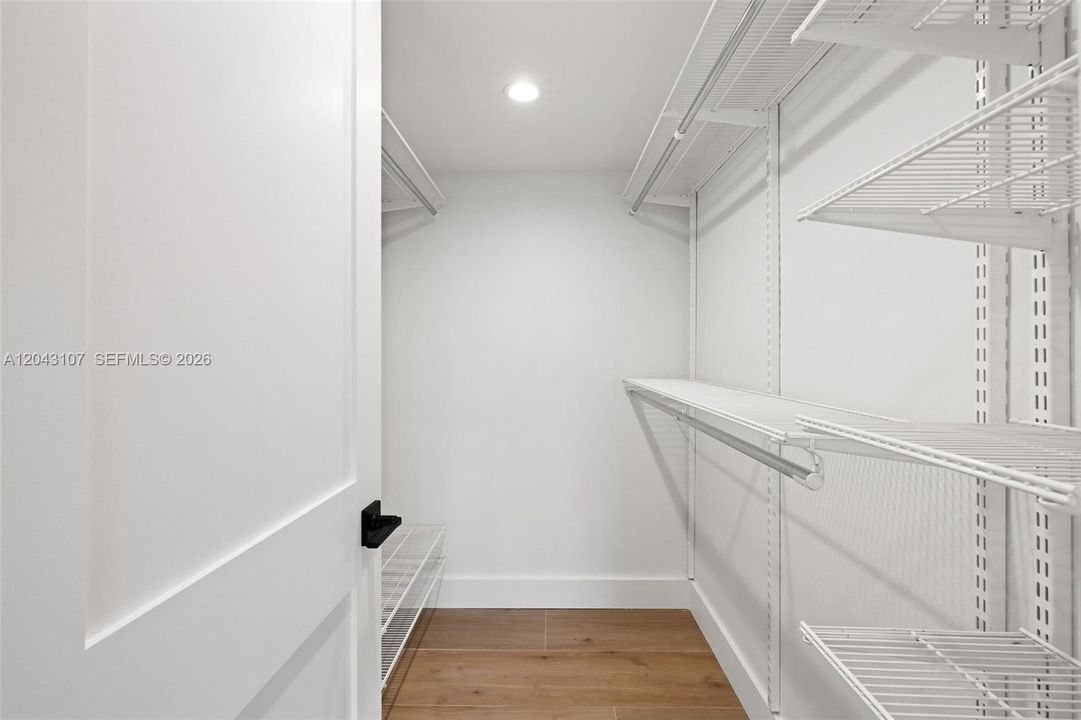 En Venta: $637,500 (3 camas, 2 baños, 1537 Pies cuadrados)