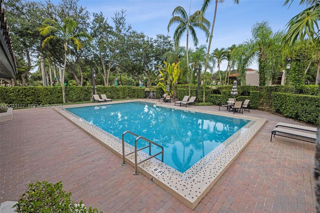 En Venta: $637,500 (3 camas, 2 baños, 1537 Pies cuadrados)