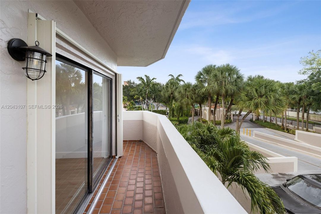 En Venta: $637,500 (3 camas, 2 baños, 1537 Pies cuadrados)