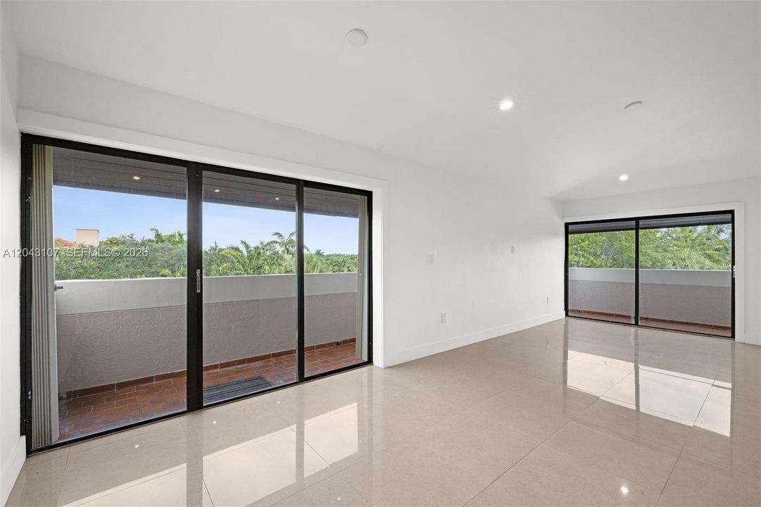 En Venta: $637,500 (3 camas, 2 baños, 1537 Pies cuadrados)