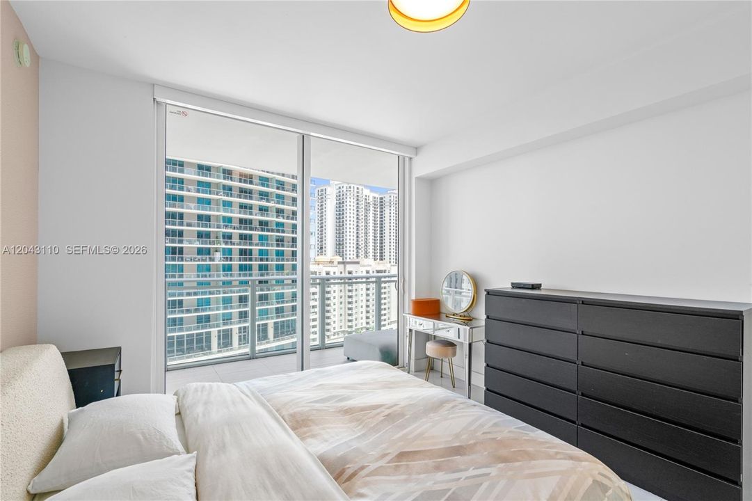 En Venta: $880,000 (2 camas, 2 baños, 1134 Pies cuadrados)