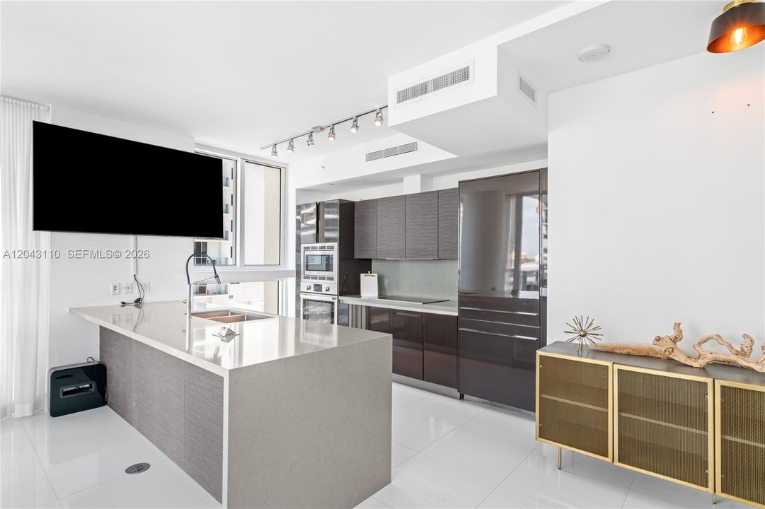 En Venta: $880,000 (2 camas, 2 baños, 1134 Pies cuadrados)