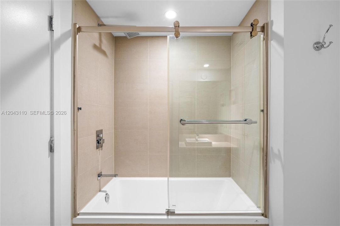 En Venta: $880,000 (2 camas, 2 baños, 1134 Pies cuadrados)