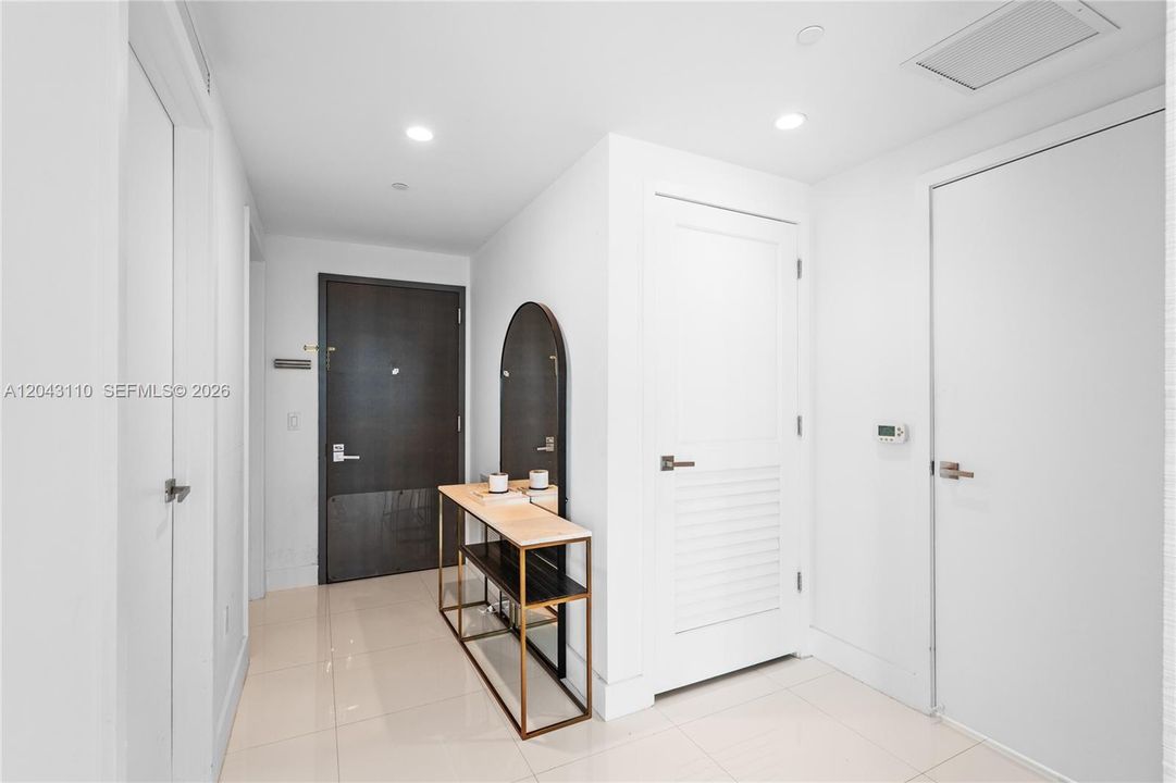 En Venta: $880,000 (2 camas, 2 baños, 1134 Pies cuadrados)