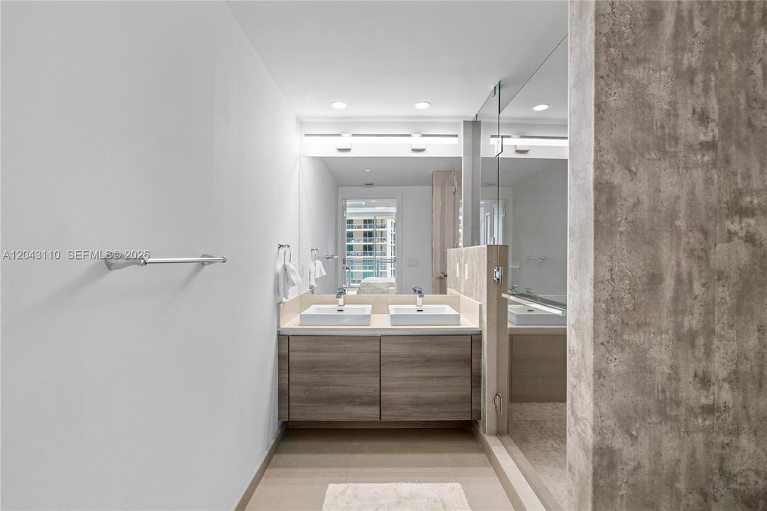 En Venta: $880,000 (2 camas, 2 baños, 1134 Pies cuadrados)