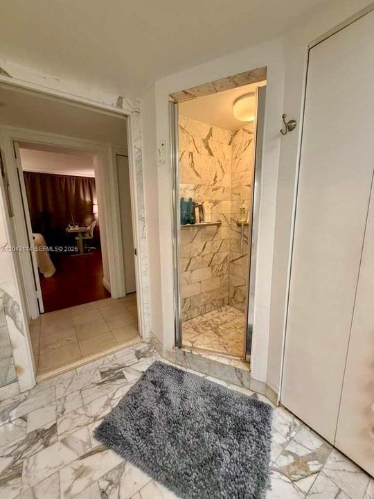 В аренду: $2,500 (1 спален, 1 ванн, 1077 Квадратных фут)