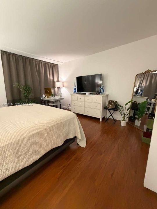 В аренду: $2,500 (1 спален, 1 ванн, 1077 Квадратных фут)