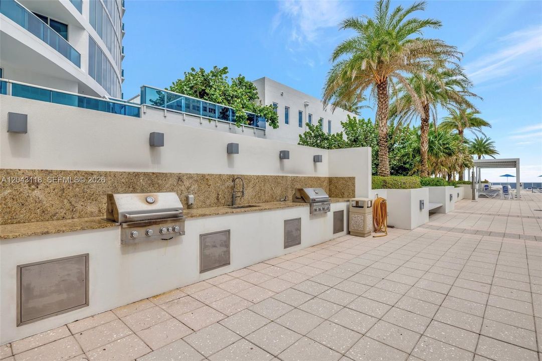 В аренду: $5,700 (2 спален, 2 ванн, 1768 Квадратных фут)