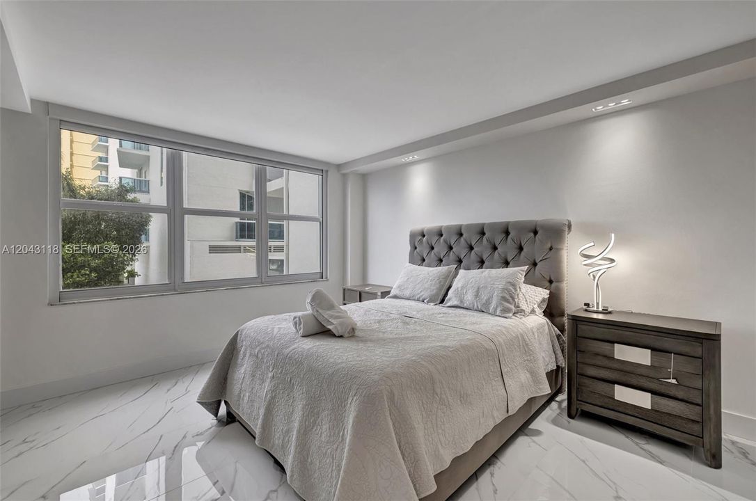 В аренду: $5,700 (2 спален, 2 ванн, 1768 Квадратных фут)