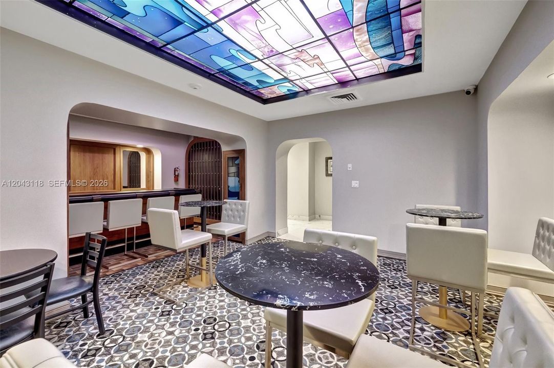 В аренду: $5,700 (2 спален, 2 ванн, 1768 Квадратных фут)