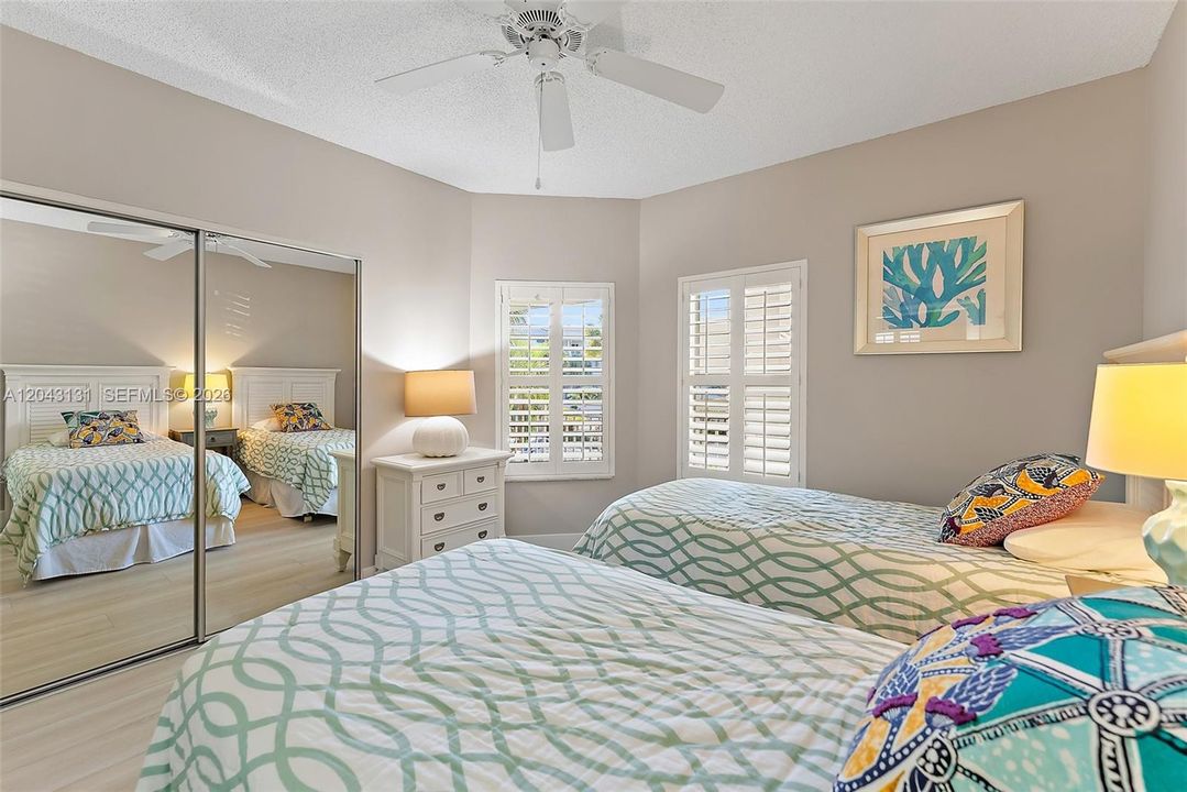 For Sale: $595,000 (2 beds, 2 baths, 1450 Square Feet)