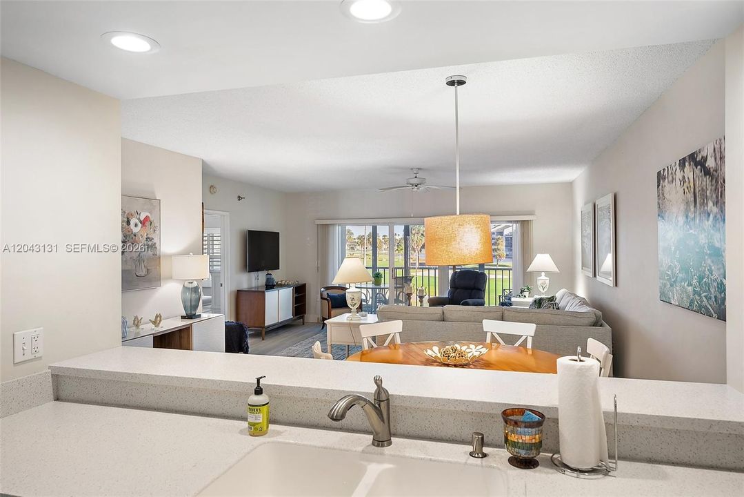 For Sale: $595,000 (2 beds, 2 baths, 1450 Square Feet)