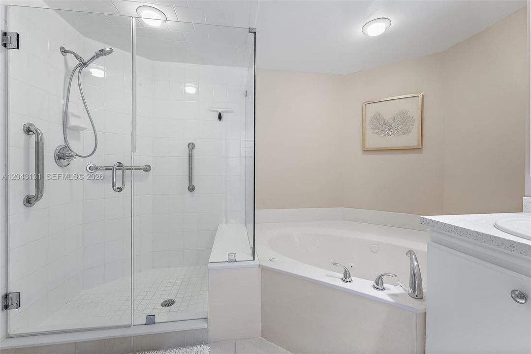 For Sale: $595,000 (2 beds, 2 baths, 1450 Square Feet)