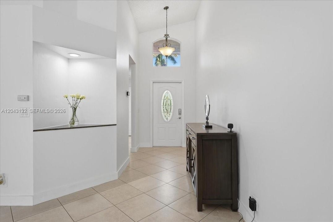 Active With Contract: $680,000 (3 beds, 2 baths, 1669 Square Feet)
