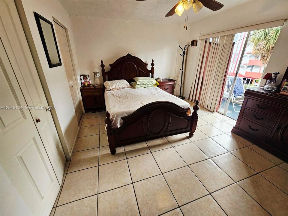 For Sale: $174,900 (1 beds, 1 baths, 625 Square Feet)