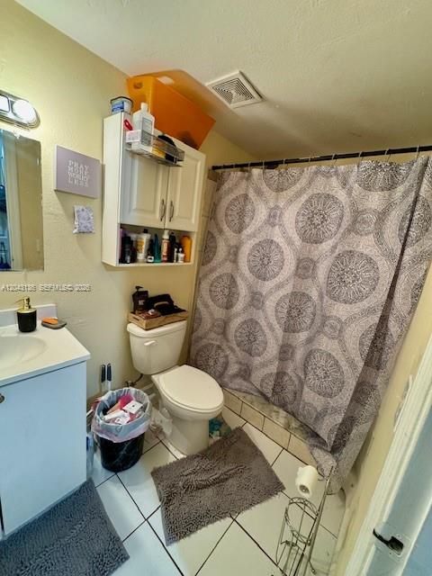 На продажу: $150,000 (2 спален, 2 ванн, 1100 Квадратных фут)