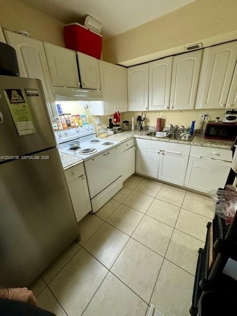 На продажу: $150,000 (2 спален, 2 ванн, 1100 Квадратных фут)
