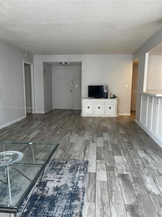 В аренду: $2,650 (1 спален, 1 ванн, 943 Квадратных фут)