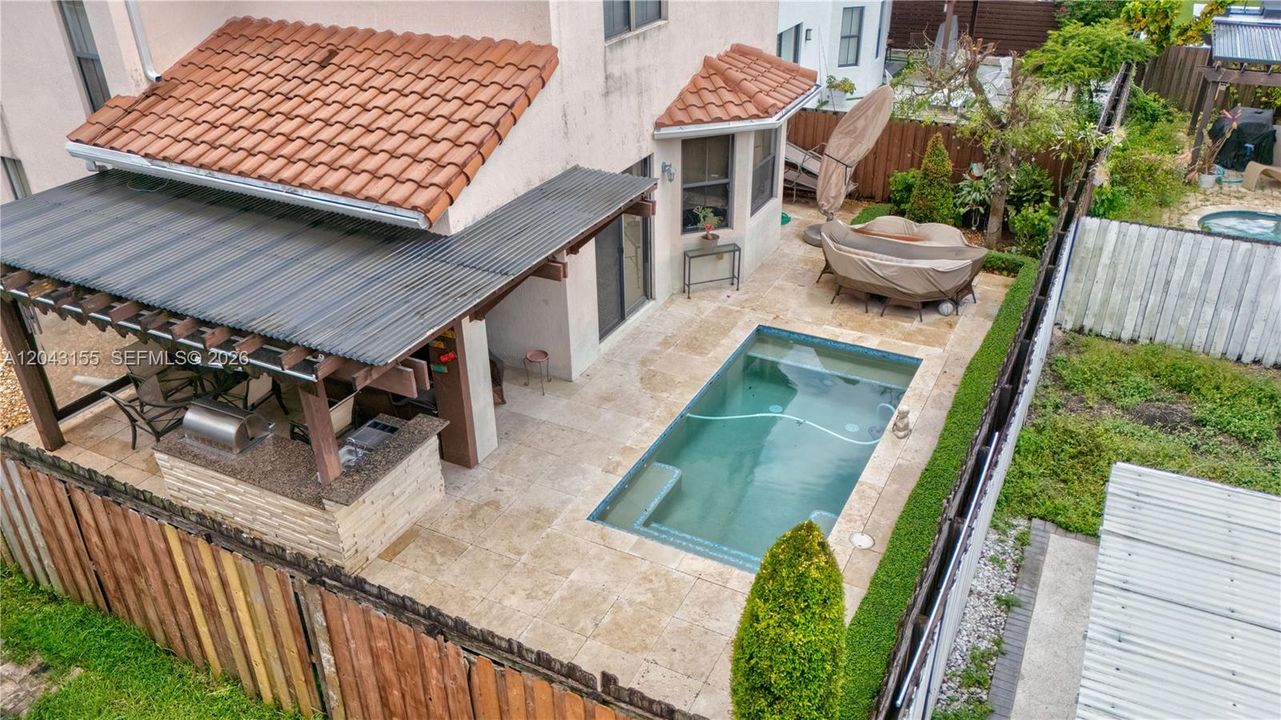 En Renta: $6,300 (4 camas, 3 baños, 2391 Pies cuadrados)