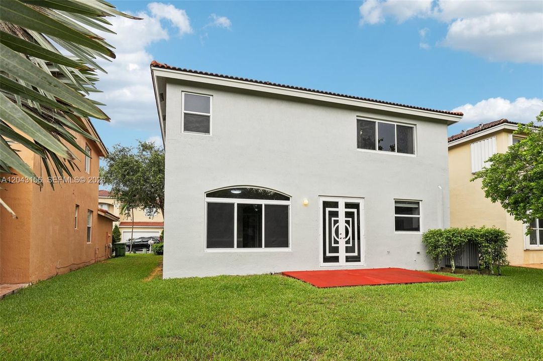 На продажу: $699,999 (4 спален, 3 ванн, 2190 Квадратных фут)