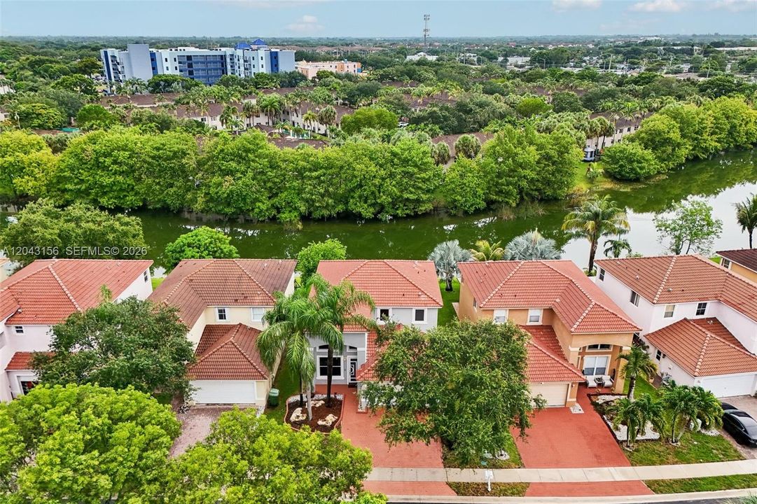 На продажу: $699,999 (4 спален, 3 ванн, 2190 Квадратных фут)