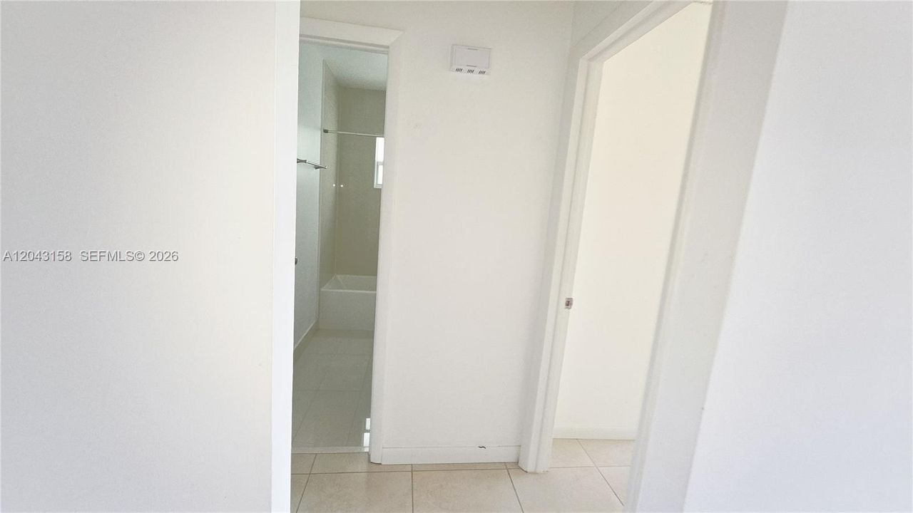 En Renta: $2,600 (2 camas, 1 baños, 1920 Pies cuadrados)