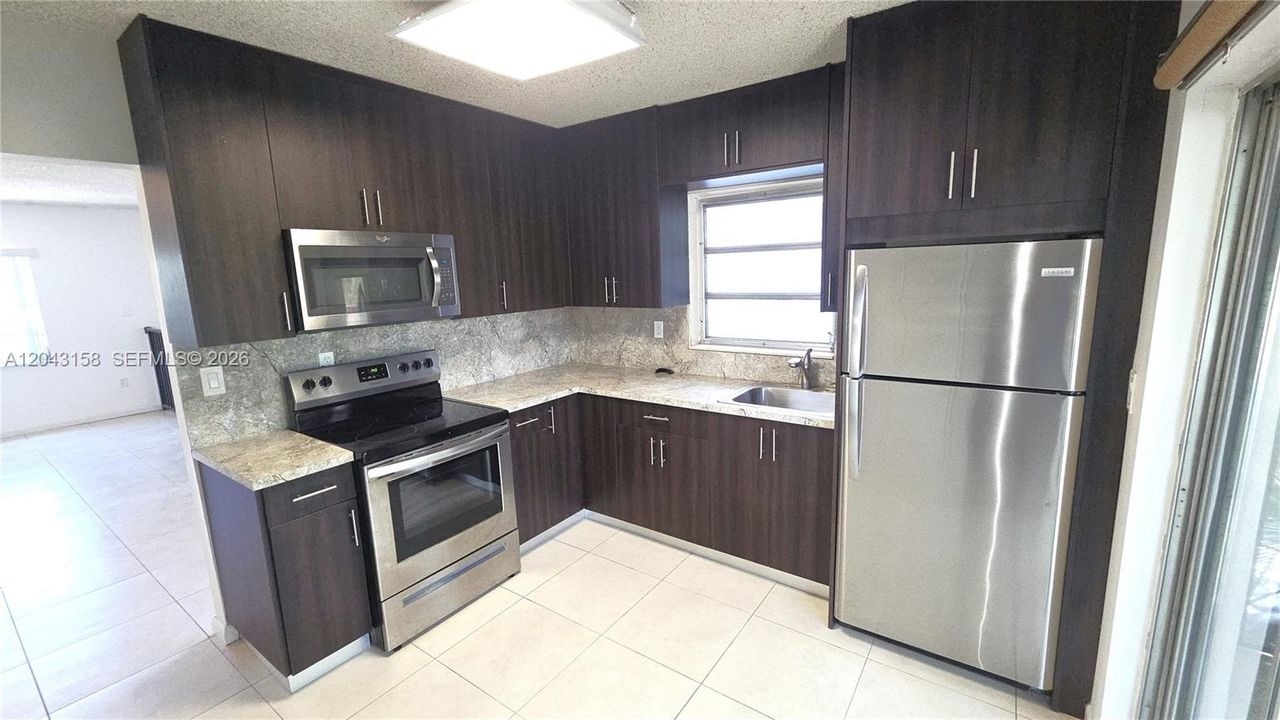 En Renta: $2,600 (2 camas, 1 baños, 1920 Pies cuadrados)