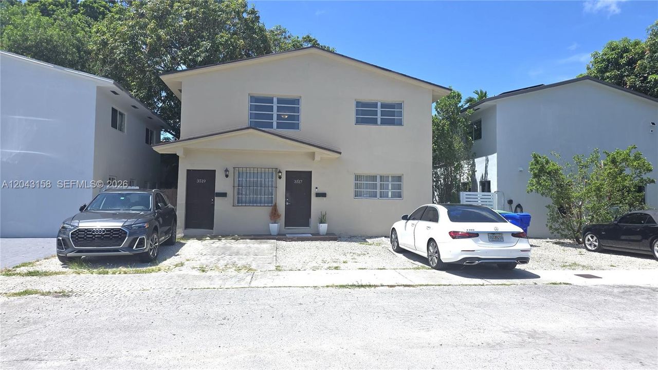 En Renta: $2,600 (2 camas, 1 baños, 1920 Pies cuadrados)