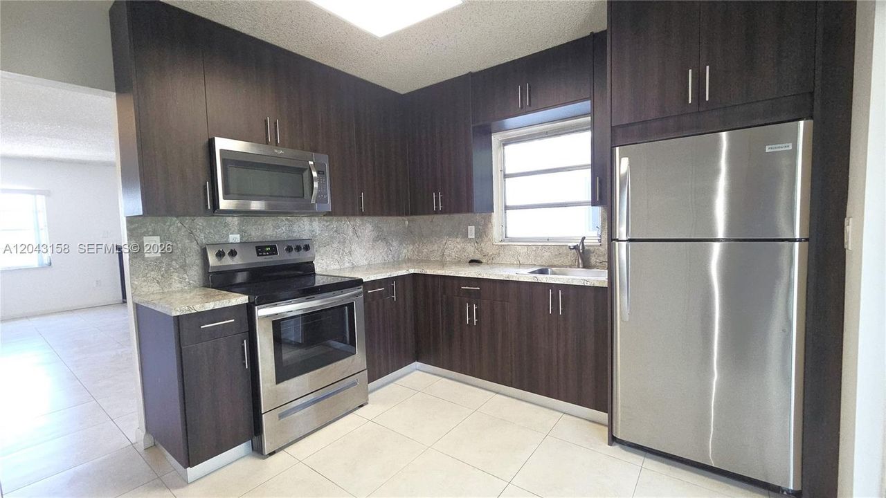 En Renta: $2,600 (2 camas, 1 baños, 1920 Pies cuadrados)